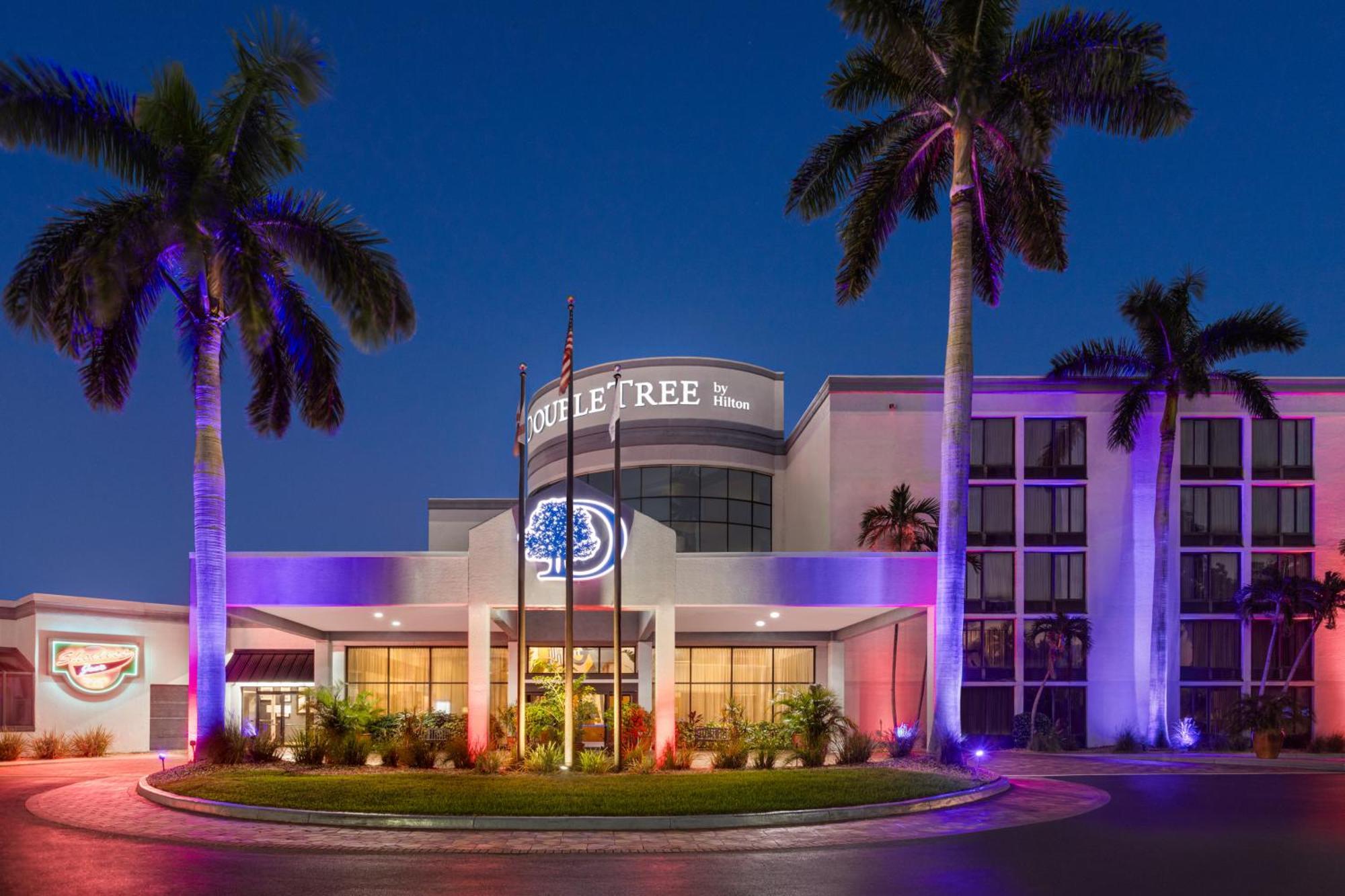 Doubletree By Hilton Fort Myers At Bell Tower Shops Luaran gambar