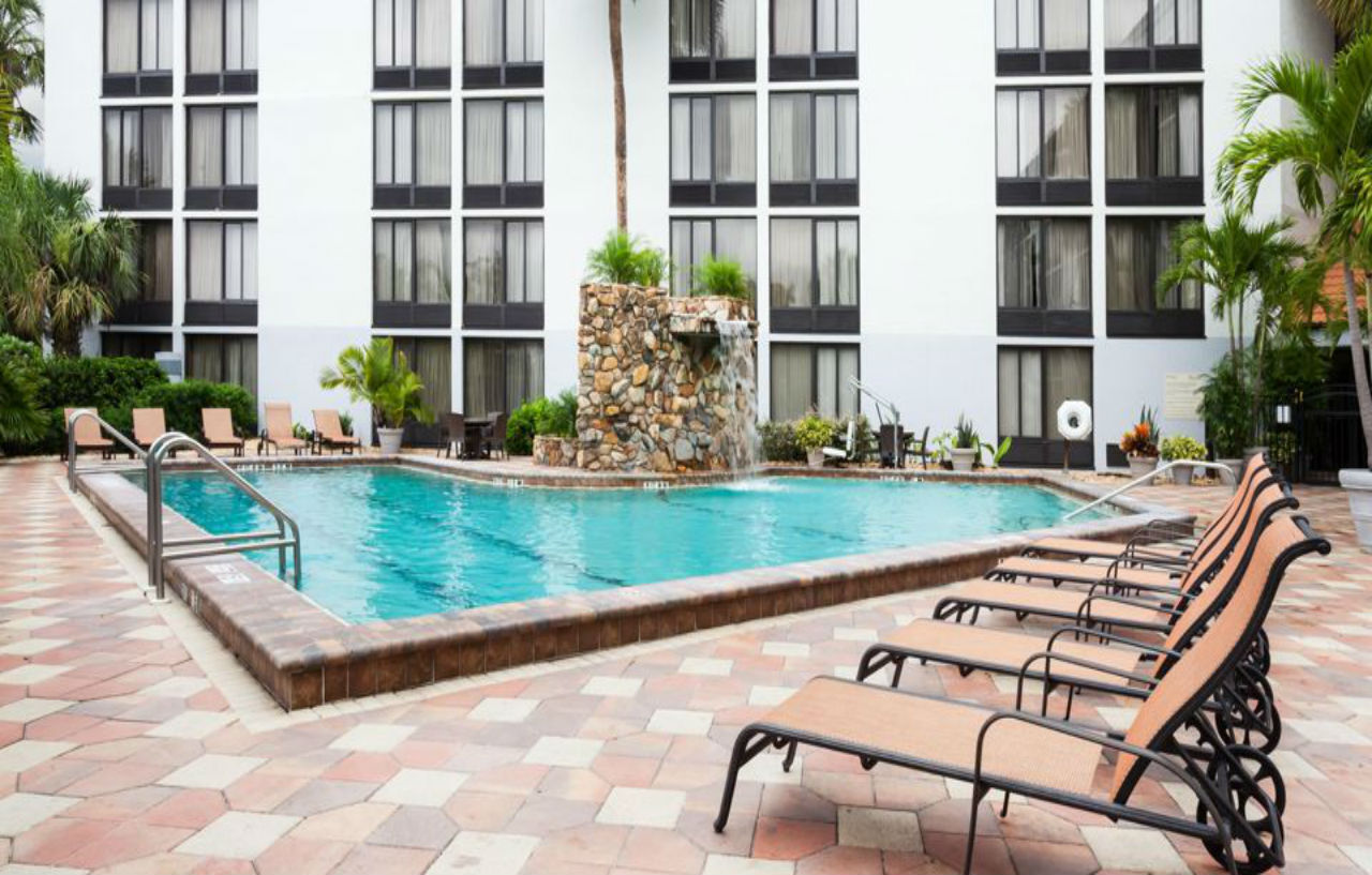 Doubletree By Hilton Fort Myers At Bell Tower Shops Luaran gambar